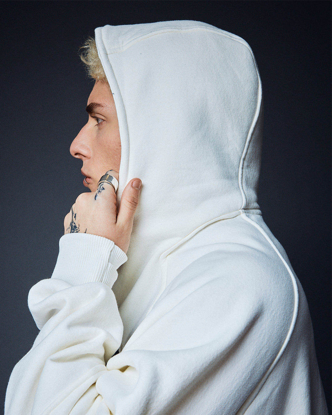 GUERRILLA ✷ TRACKSUIT SET (White)